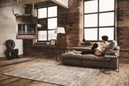 Karma Grey Solid Luxury Viscose Rug - thumbnail 2