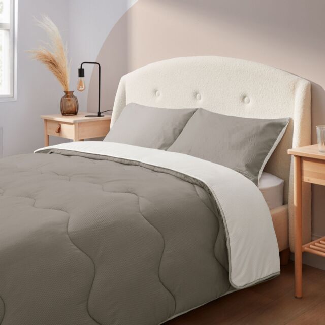 Silentnight Seersucker Coverless 2.5 Tog Duvet