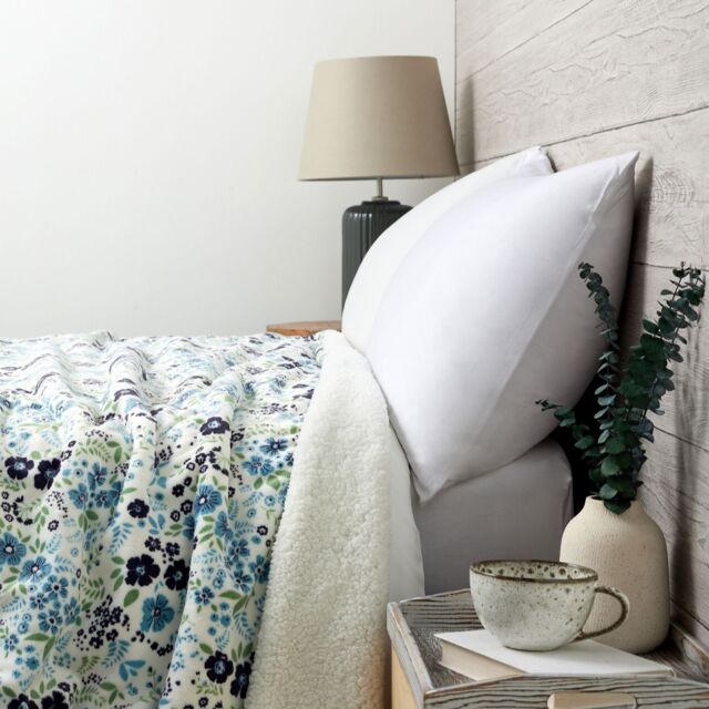 Sara By Sara Davies Oversized Reversible Family Throw