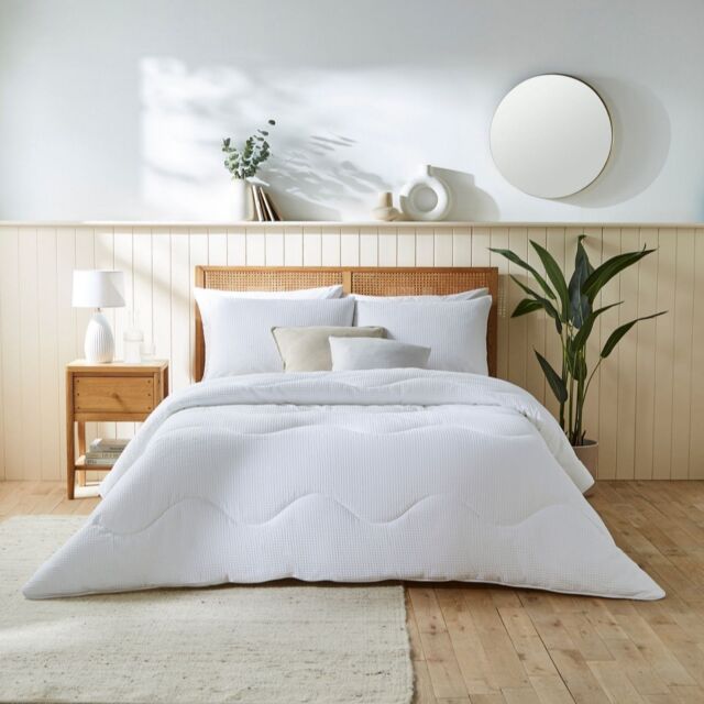 Night Lark Waffle Coverless 4.5 Tog Duvet