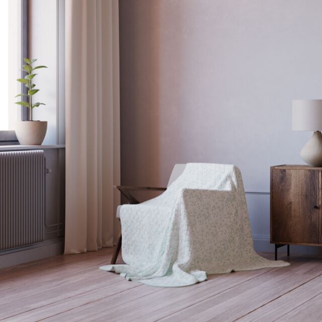 Cozee Home Scallop Trim Throw