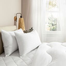 The Fine Bedding Company Breathe Pillow