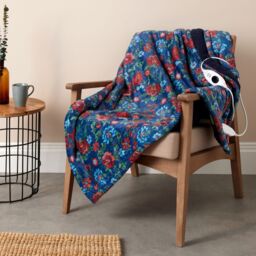 Sara by Sara Davies Snuggly Sherpa Heated Throw with 9 Heat Settings