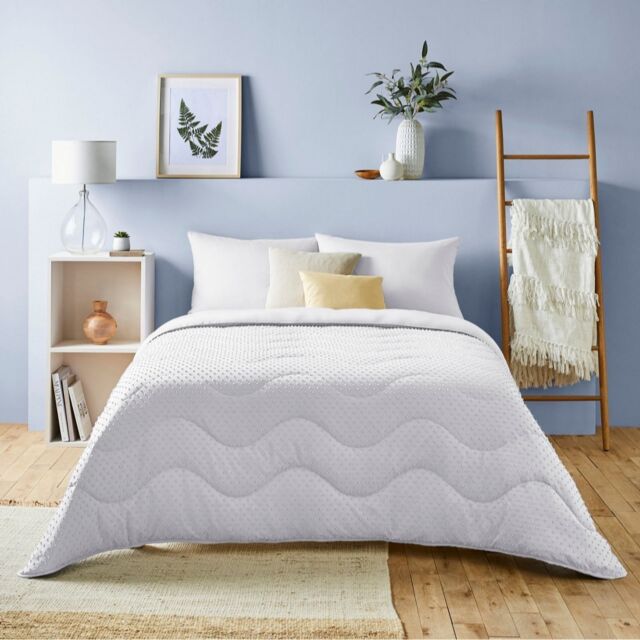 Night Lark Tufted Dot Coverless 10.5 Tog Duvet & Pillowcase Set