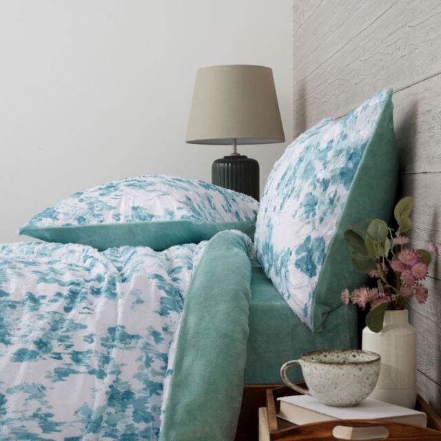 Cozee Home Abstract Print & Textured Velvetsoft 4 Piece Duvet Set