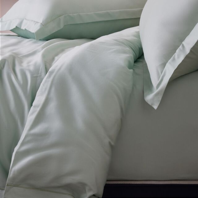 NorthenNights 300TC  HygroCotton Duvet Cover EmbroideryDetail