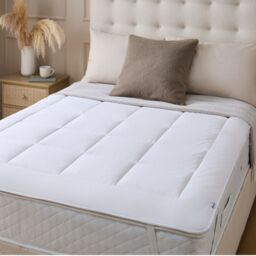 Silentnight Luxury Wool Mattress Topper