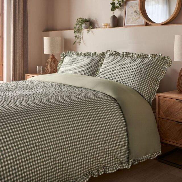 Silentnight Supersoft Gingham Frill Duvet Set