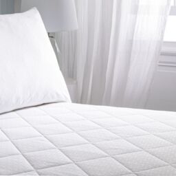 The Fine Bedding Company Smart Temperature Mattress & Pillow Protec...