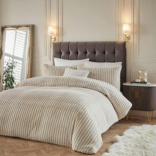 Rackhams Alpine Reversible Faux Fur Striped Duvet Cover Set - Champagne - King - Champagne - 100% Polyester