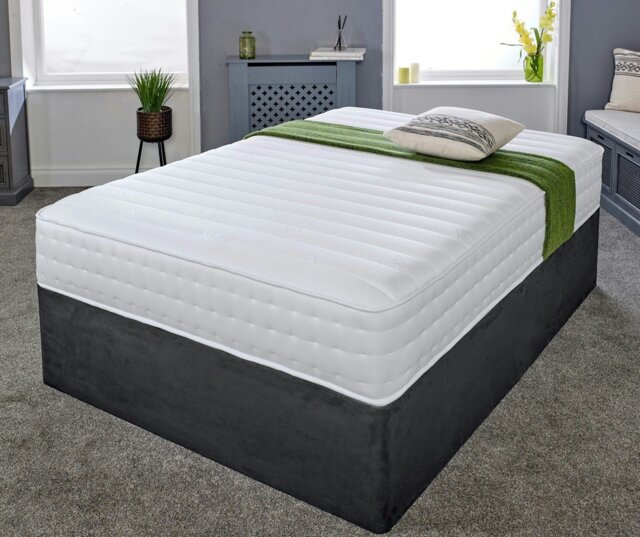 Rackhams 1000 Pocket Sprung Memory Foam Mattress - Micro Quilted Design - White - 1 - 3ft Single Mattress (90cm x 190cm) - image 1