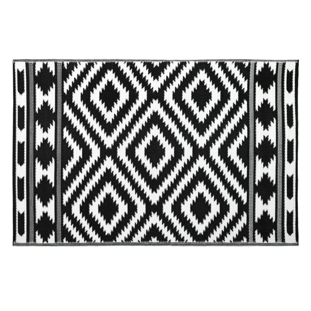 Rackhams Lightweight Reversible Plastic Woven Outdoor Rug, 133x190cm, Aztec - image 1