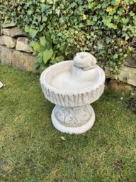 Rackhams Rustic Garden Birdbath with Frog atop - thumbnail 3