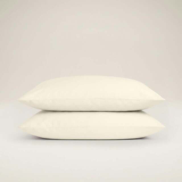 Rackhams Sateen Pillowcase Pair - Cream - King 50x90 cm - image 1