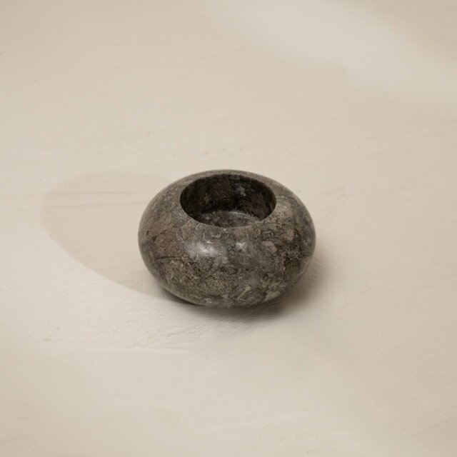 Rackhams Curved Tea Light Candle Holder In Black and beige Marble - Black - image 1