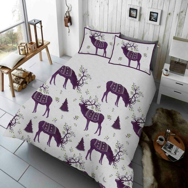 Rackhams Winter Berry Stag Duvet Cover and Pillowcase Set - Purple - Double (200cm x 200cm)