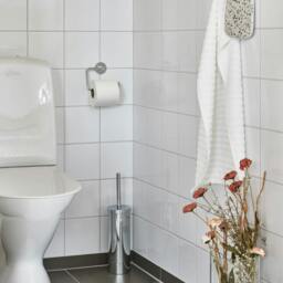 Rackhams Polished Chrome Toilet Roll Holder - thumbnail 2