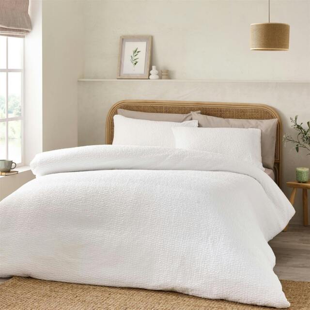 Rackhams Crinkle Seersucker White Duvet Cover Set - Double - image 1