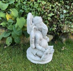 Rackhams Stunning Small Ganesh Garden Statue - thumbnail 3