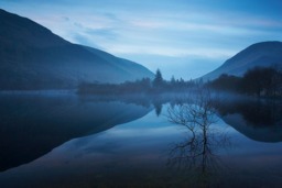 Rackhams Dawn Reflection - Framed Print 30 x 20 inch - thumbnail 4