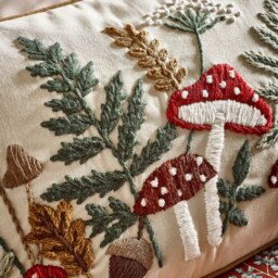 Rackhams Embroidery Woodland Cushion Natural - Natural - 30 x 50 cm - thumbnail 2
