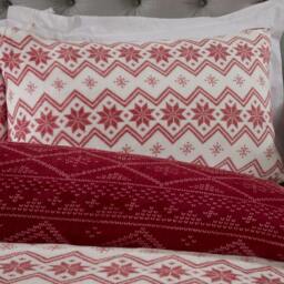 Rackhams Fairisle Flannel Fleece Reversible Duvet - Red - King (220cm x 235cm) - thumbnail 4