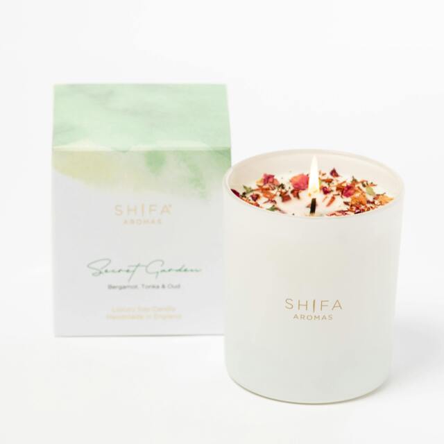 Rackhams Secret Garden Glass Candle - Bergamot, Tonka & Oud - Take time to relax - image 1