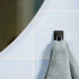 Rackhams Black Stainless Steel Single Towel Hook (30 x 30mm) Self Adhesive Bathroom Wall Mounted - thumbnail 3