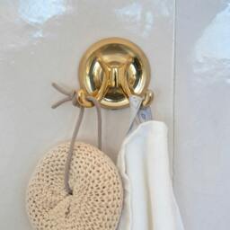 Rackhams Polished Brass Double Towel Hook Rail (70mm) Wall Mounted Bathroom Rectangular Robe Hooks Clothes Hanger Coat Peg - thumbnail 3