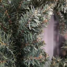 Rackhams 47cm Premier Christmas Woodcote Spruce Christmas Door Wreath - thumbnail 6