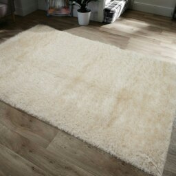 Rackhams Majestic Shaggy Rug - 120 x 170 - Cream - thumbnail 1