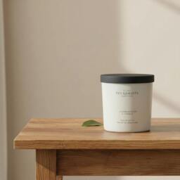 Rackhams Sandalwood & Vanilla Scented Candle 595.3g - thumbnail 2
