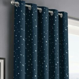 Rackhams Stars Thermal Blackout Ready Made Eyelet Curtains - 117cm x 137cm - Pink - thumbnail 2