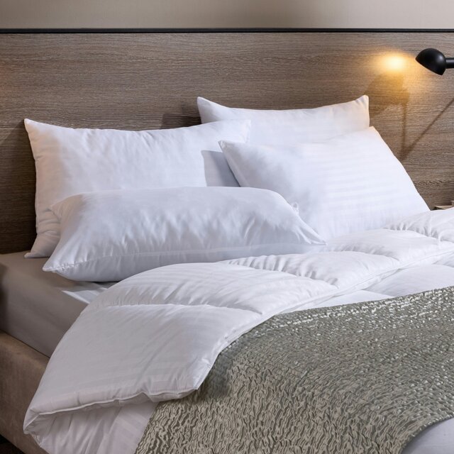 Rackhams Luxurious Hotel Medium Support Pillow - Medium - 2 - image 1