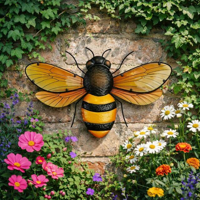 Rackhams Wall Decor - Bee - image 1