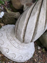 Rackhams Detailed Windsor Design Stone Birdbath - thumbnail 4