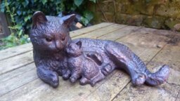 Rackhams Cat and Kitten Garden Sculpture Ornament Decor - Cast Aluminium - 1 - Bronze - thumbnail 2