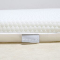 Rackhams Tiny Dreamer™ - Premium Foam Crib Mattress To Fit Maxi-Cosi Iora (80 x 50cm) - 78 x 47cm - Mattress Only - thumbnail 3