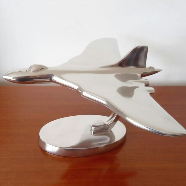 Rackhams RAF Vulcan Aeroplane Home Ornament Aluminium Plane Sculpture - 1 - Polished Aluminium - Silver - image 1