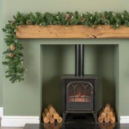 Rackhams 270cm (9ft) x 25cm Snow Tipped King Fir Christmas Garland with Pine Cones - thumbnail 3