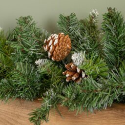 Rackhams 270cm (9ft) x 25cm Snow Tipped King Fir Christmas Garland with Pine Cones - thumbnail 4