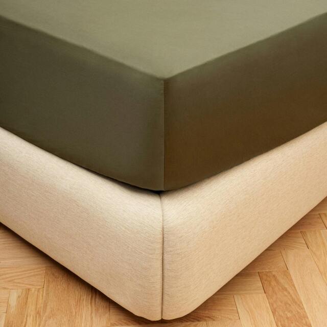 Rackhams Sateen Fitted Sheet - Green - Single - image 1
