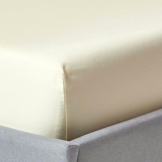 Rackhams Premium 1000 TC Egyptian Cotton Sateen Weave Fitted Sheet – 46 cm Extra Deep - Cream - Single - image 1