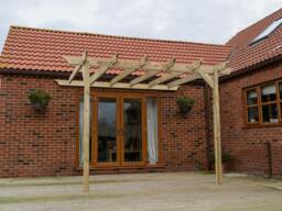 Rackhams Wall Mounted Wooden Pergola Kit - Champion Design - Rustic Brown - 3m x 4.8m - thumbnail 4