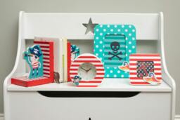 Rackhams Set of 2 Pirate Bookends - thumbnail 2