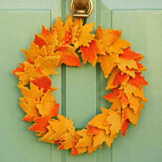 Rackhams Felt Autumn Leaves Wreath - Felt - image 1