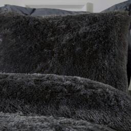 Rackhams Teddy Long Pile Faux Fur Duvet Cover with Pillowcases - Charcoal - Super King (220cm x 260cm) - thumbnail 2