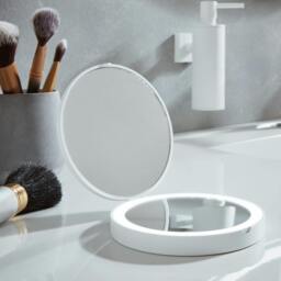 Rackhams Matt White Foldable Portable Travel LED Mirror (120mm) with 7x Magnification for Makeup Shaving or Grooming - thumbnail 2