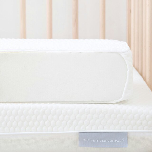 Rackhams Tiny Dreamer™ - Premium Foam Cot Mattress To Fit SnüzKot (117 x 68cm) - Mattress Only - image 1