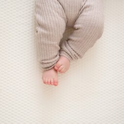 Rackhams Tiny Dreamer™ - Premium Foam Cot Mattress To Fit SnüzKot (117 x 68cm) - Mattress Only - thumbnail 4